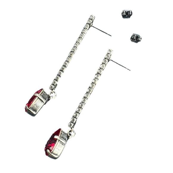 Handcrafted post earrings with red and clear Swarovski crystal - Picture 2 of 7